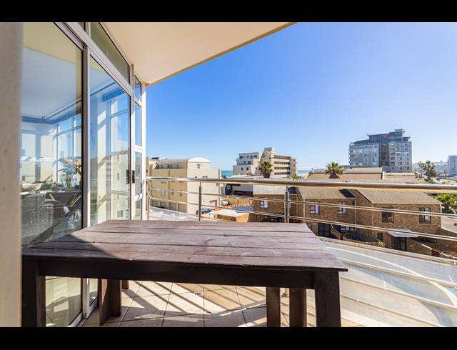 3 BEDROOM APARTMENT FOR SALE IN BEACHFRONT